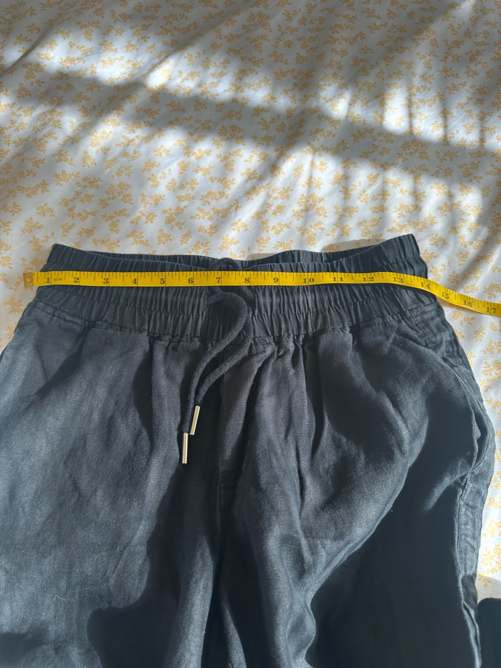 Quince Black Men's Relaxed Drawstring Joggers - Picture 6 of 8